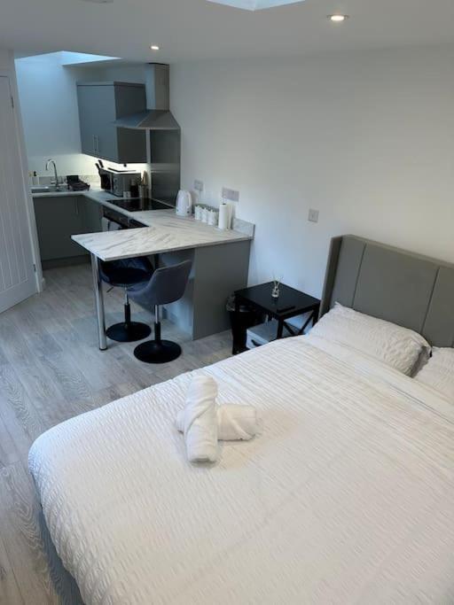 Whitsun - Brand New Listing! Apartament Bristol